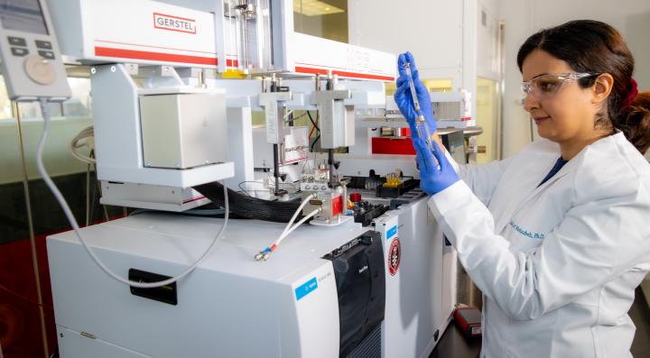 Post Doctoral Researcher Mahsa Lotfi Marchoubeh in the FSRI lab