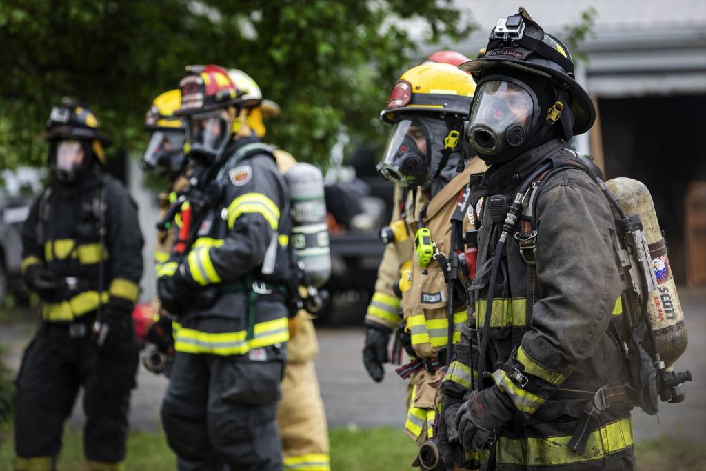 ULRI's Fire Safety Research Institutes strives to advance fire service knowledge in strategies and tactics, personal protective equipment, and thermal and carcinogenic exposure